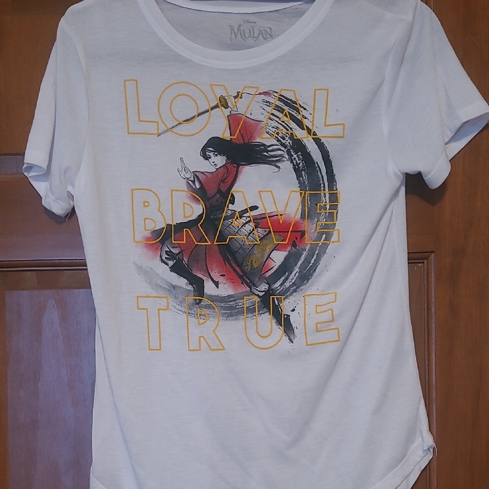 Disney White Mulan Graphic Tee with Red and Yellow Accents